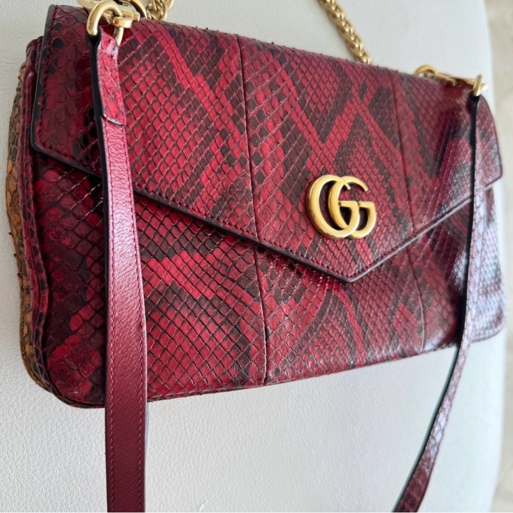 Gucci Thiara Python Double Envelope
Shoulder Bag.
